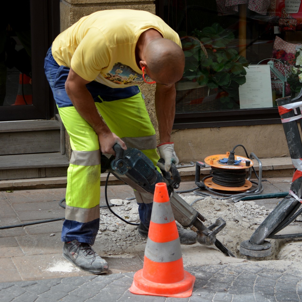 公路路基資質辦理要滿足哪些條件？